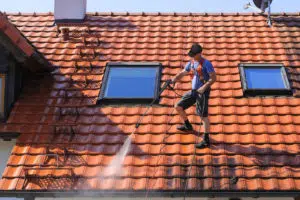 Read more about the article 6 Reasons to Regularly Have Your Roof Cleaned