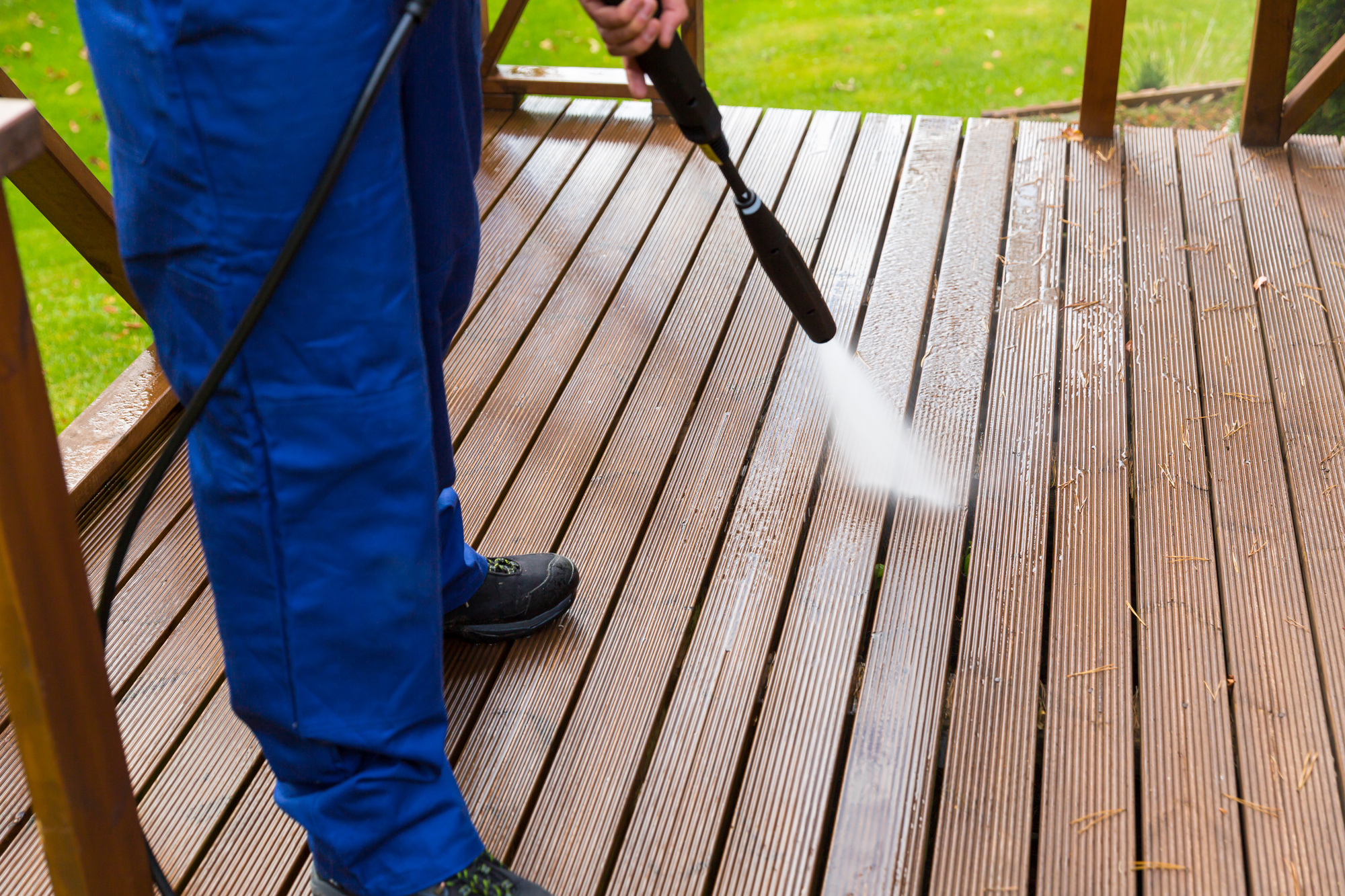 Read more about the article Protect Your Coastal Home from Salt Build-Up with Professional Pressure Cleaning