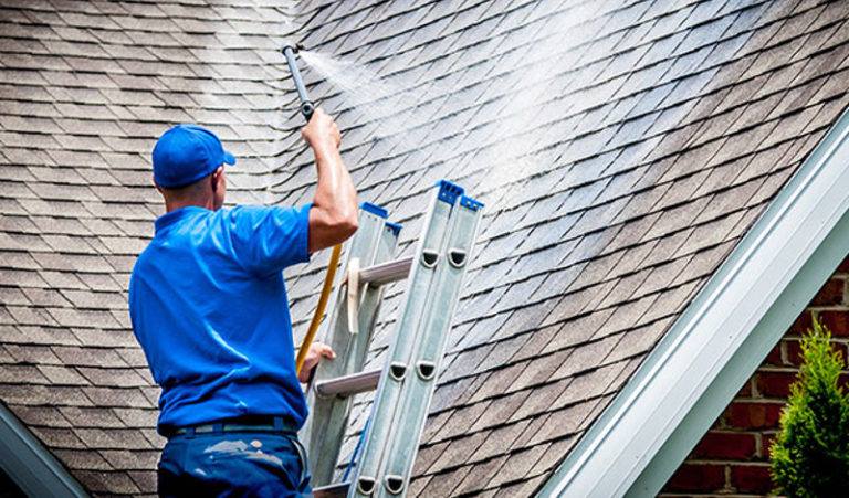 You are currently viewing The Ultimate Roof Cleaning Guide for Miami Homeowners: Defending Your Home from Salt, Sand, and Storm Damage