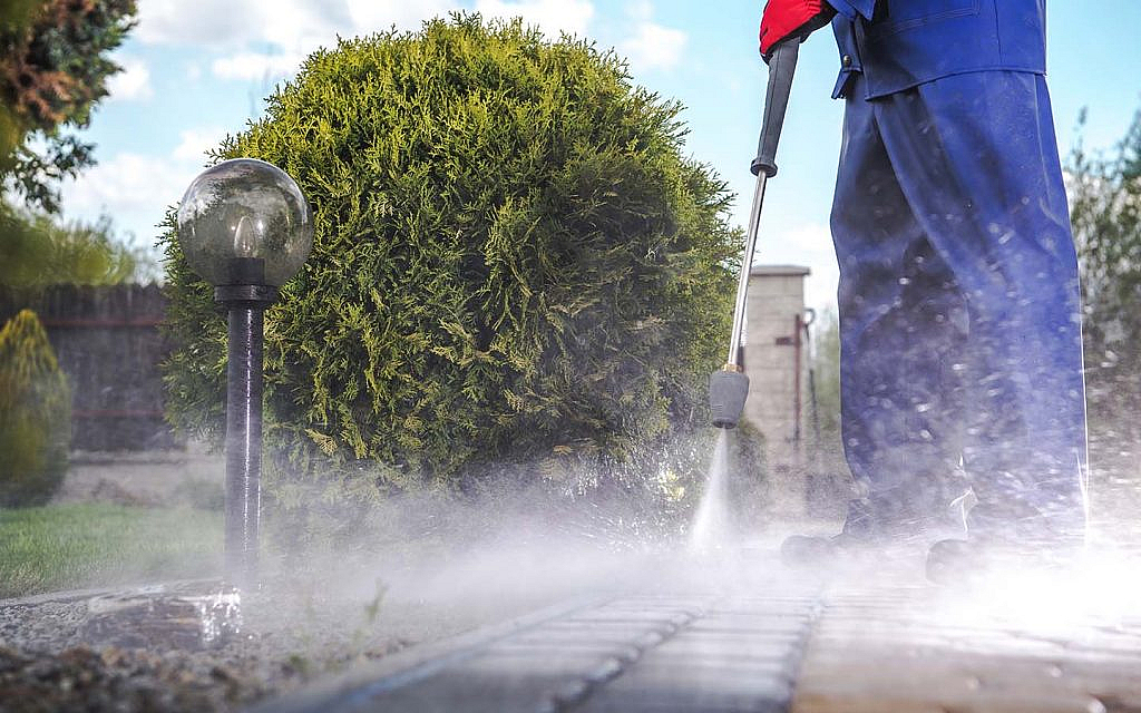 Read more about the article The Overlooked Consequences of Neglecting Routine Pressure Cleaning in Miami