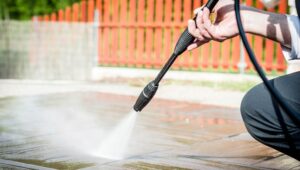 Read more about the article Why Miami Businesses Require Regular Pressure Washing for Their Building Exteriors